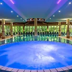 Lotus Therme & Hotel