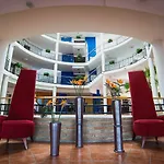 Hotel Lotus Therme &