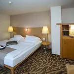 Lotus Therme & מלון 5*
