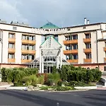 מלון Lotus Therme &