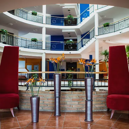 Lotus Therme & Hotel