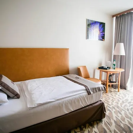 Hotel Lotus Therme &
