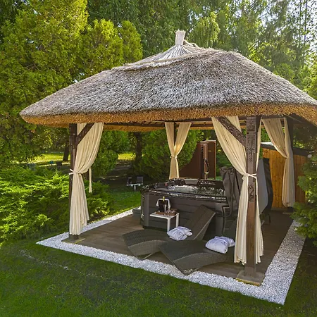 Hotel Lotus Therme & 5*