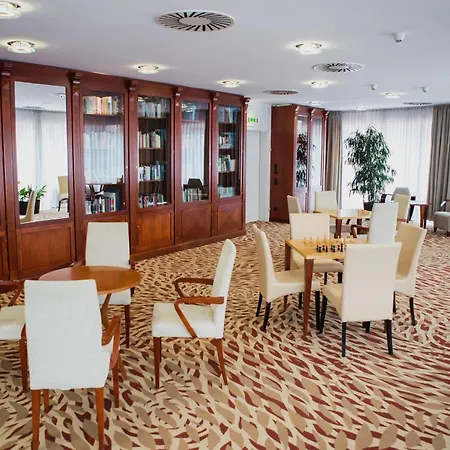 Lotus Therme & 5* Hévíz