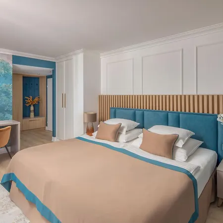 Lotus Therme & 5* Heviz