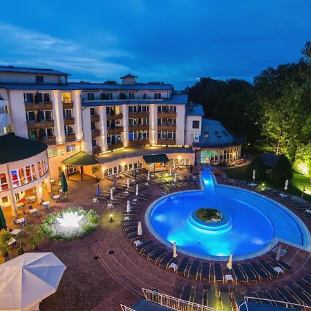 Lotus Therme & Hotel