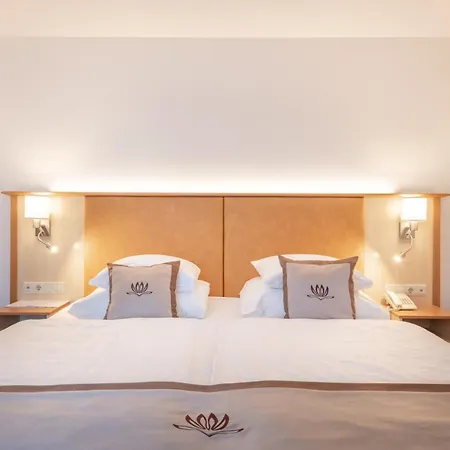 Lotus Therme &