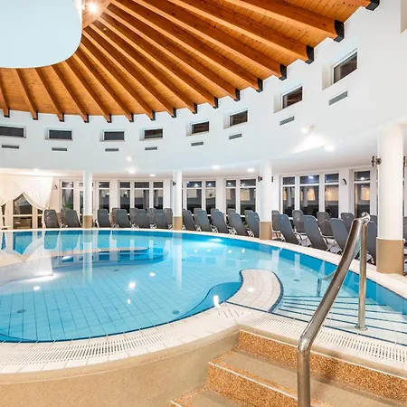 Lotus Therme & Hotel 5*