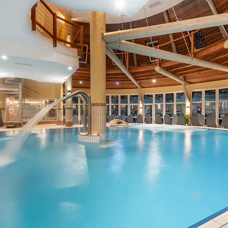 Lotus Therme & 5* Heviz