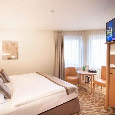 Hotel Lotus Therme &