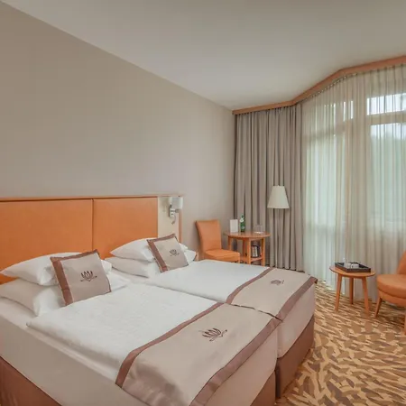 Hotel Lotus Therme & Hévíz
