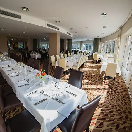 מלון Lotus Therme & 5*