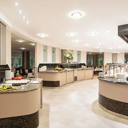 Hotell Lotus Therme & 5*