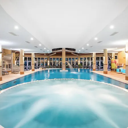 Lotus Therme & 5*
