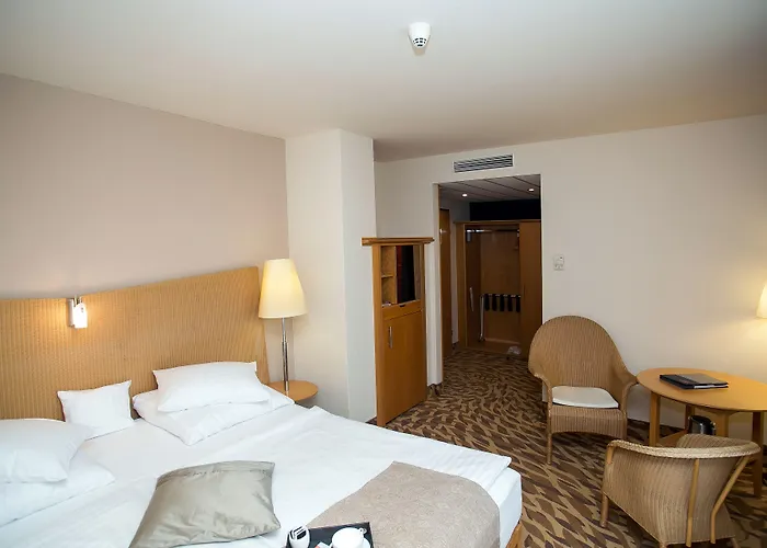 Lotus Therme & Hotel